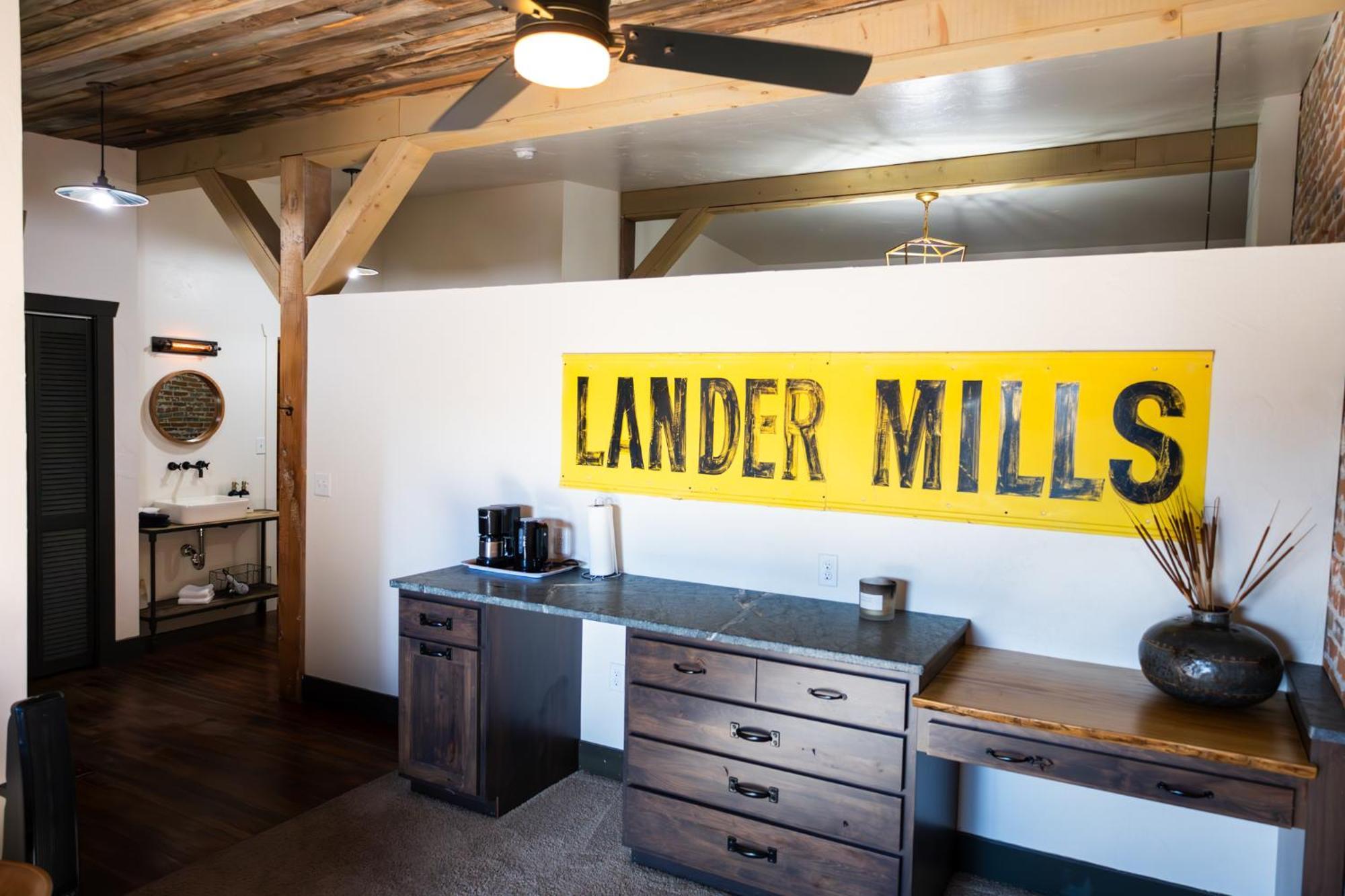 Lander Millhouse Exterior foto